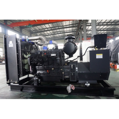 120kw上柴動(dòng)力柴油發(fā)電機組-上柴股份4缸柴油機6HTAA6.5-G31柴油發(fā)電機組,缸徑/行程：105/124mm,柴油發(fā)電機組水冷發(fā)動(dòng)機功率141KW,柴油發(fā)電機組配套馬拉松斯坦福發(fā)電機。廠(chǎng)價(jià)直銷(xiāo)歡迎選購：13773399855。