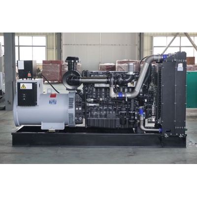120kw上柴動(dòng)力柴油發(fā)電機組-上柴股份6缸柴油機6HTAA6.5-G32柴油發(fā)電機組,缸徑/行程：105/124mm,柴油發(fā)電機組水冷發(fā)動(dòng)機功率155KW,柴油發(fā)電機組配套馬拉松斯坦福發(fā)電機。廠(chǎng)價(jià)直銷(xiāo)歡迎選購：13773399855。