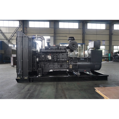 600kw上柴動(dòng)力柴油發(fā)電機組-上柴股份6缸柴油機6KTAA25-G33柴油發(fā)電機組,缸徑/行程：170/185mm,柴油發(fā)電機組水冷發(fā)動(dòng)機功率684KW,柴油發(fā)電機組配套馬拉松斯坦福發(fā)電機。廠(chǎng)價(jià)直銷(xiāo)歡迎選購：13773399855。
