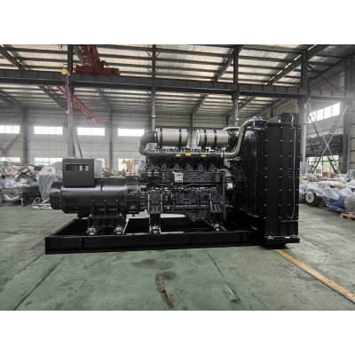 1000kw上柴股份柴油發(fā)電機組-上柴動(dòng)力6缸柴油機6WTAA35-G311柴油發(fā)電機組,缸徑/行程：186/215mm,柴油發(fā)電機組水冷發(fā)動(dòng)機功率1230KW,柴油發(fā)電機組配套馬拉松斯坦福發(fā)電機。廠(chǎng)價(jià)直銷(xiāo)歡迎選購：13773399855。